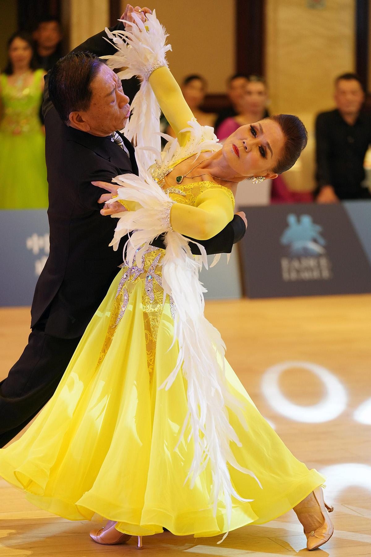 2021年上海体育舞蹈公开赛暨成人标准舞表演舞会